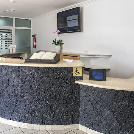 Aparthotel Club Del Carmen 3*