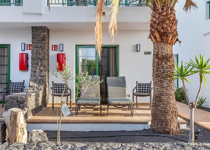 Club Del Carmen Aparthotel